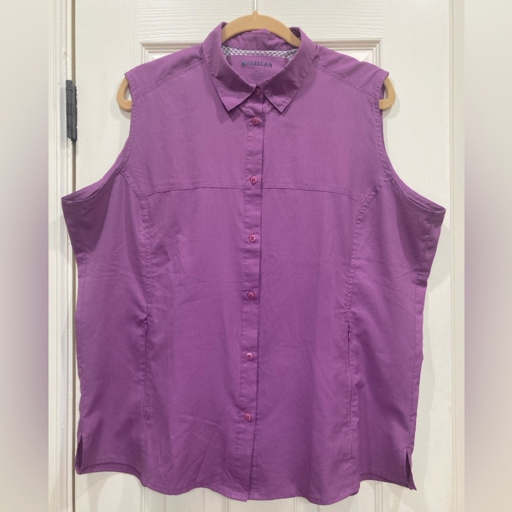 Women’s Magellan Sleeveless Fishing Shirt